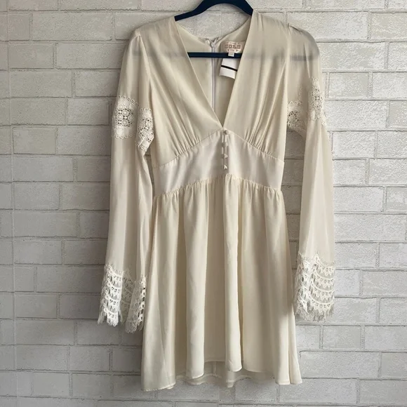 Stone Cold Fox Dresses | Stone Cold Fox Cream Silky Lace Bohemian Bell Sleeve Dress | Color: Cream/White | Size: S | Candy114's Closet Stone Cold Fox Dresses | Stone Cold Fox Cream Silky Lace Bohemian Bell Sleeve Dress | Color: Cream/White | Size: S | Candy114's Closet